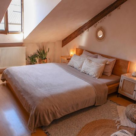 Cozy Apartment In The Heart Of The Historic City Bratislava Eksteriør bilde
